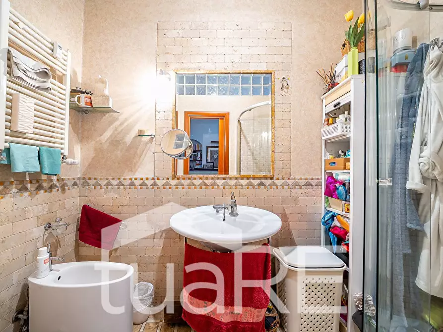 Immagine 16 di Attico in vendita  in Via Prospero Santacroce a Roma