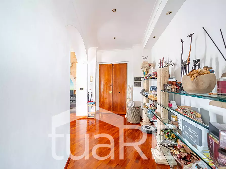 Immagine 18 di Attico in vendita  in Via Prospero Santacroce a Roma