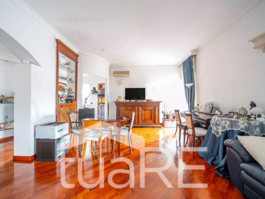 Immagine 19 di Attico in vendita  in Via Prospero Santacroce a Roma