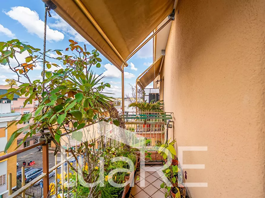 Immagine 22 di Attico in vendita  in Via Prospero Santacroce a Roma