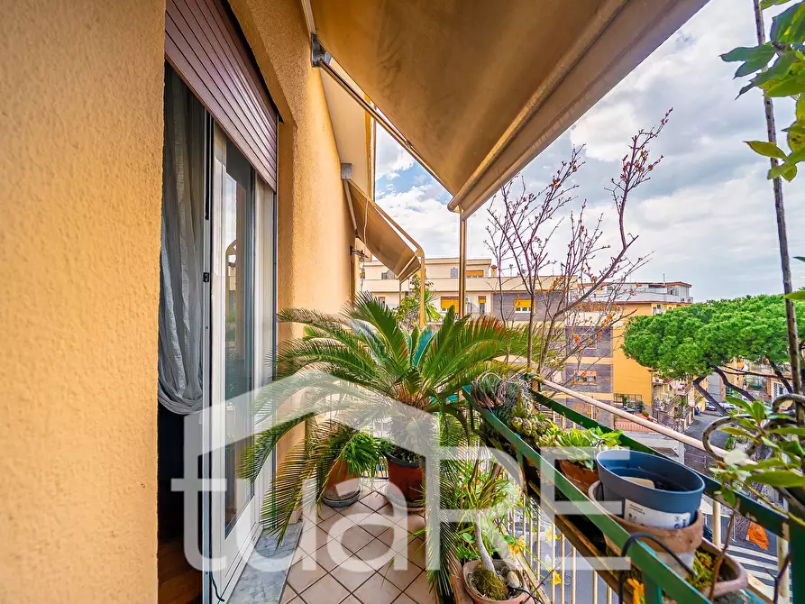 Immagine 23 di Attico in vendita  in Via Prospero Santacroce a Roma