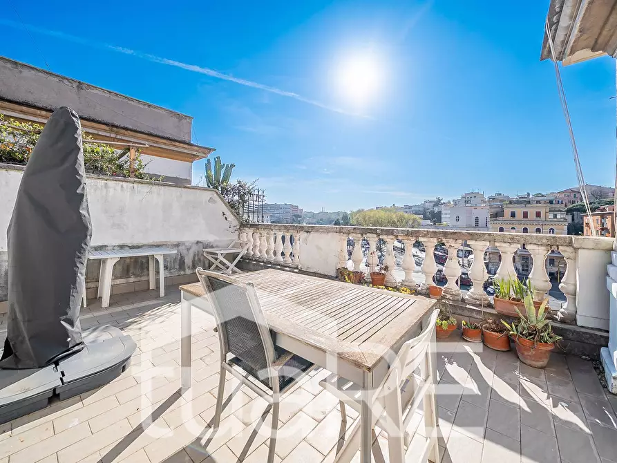 Immagine 11 di Attico in vendita  in Via Ettore Rolli a Roma