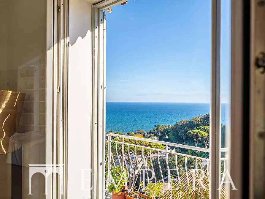 Immagine 12 di Attico in vendita  in via xx settembre a San Felice Circeo