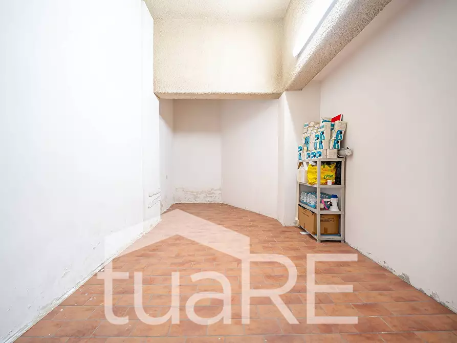 Immagine 9 di Box auto in vendita  in Via Antonio Garbasso a Roma