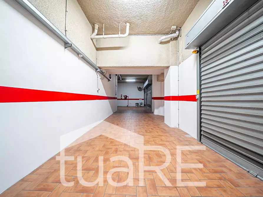 Immagine 13 di Box auto in vendita  in Via Antonio Garbasso a Roma