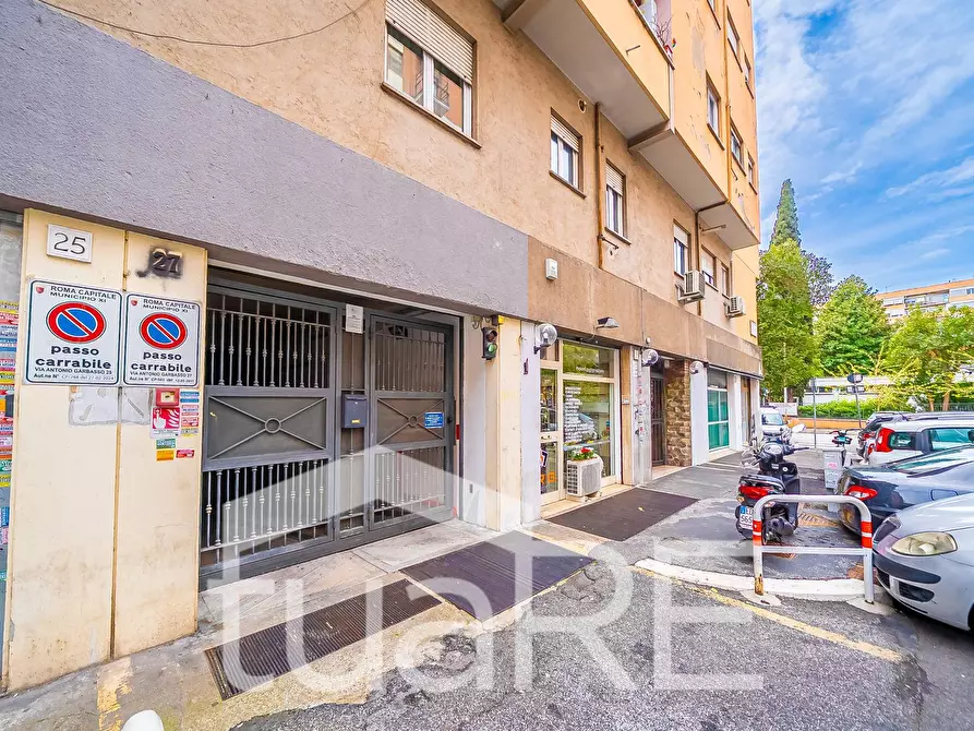 Immagine 15 di Box auto in vendita  in Via Antonio Garbasso a Roma