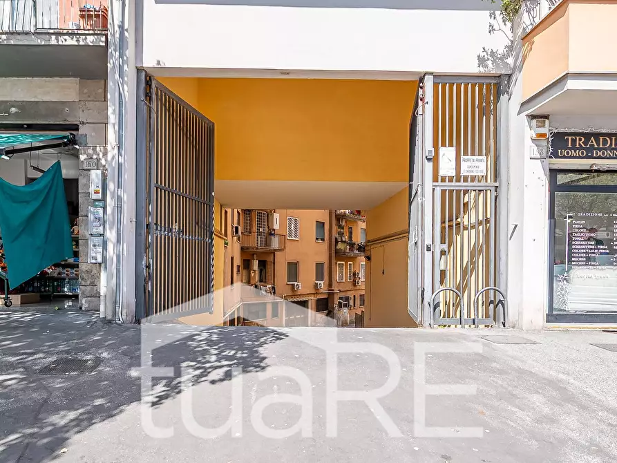 Immagine 6 di Magazzino in vendita  in Via Gerolamo Cardano a Roma