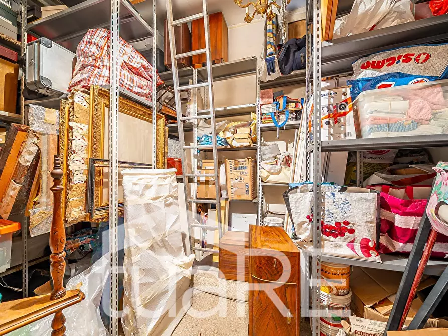 Immagine 15 di Magazzino in vendita  in Via Gerolamo Cardano a Roma