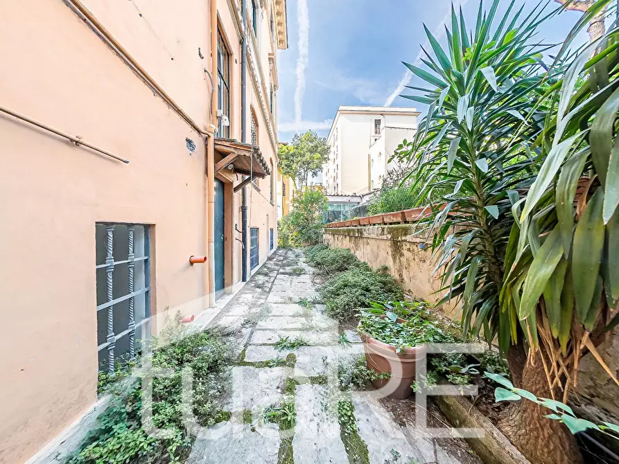 Immagine 2 di Appartamento in vendita  in Via Degli Scipioni a Roma