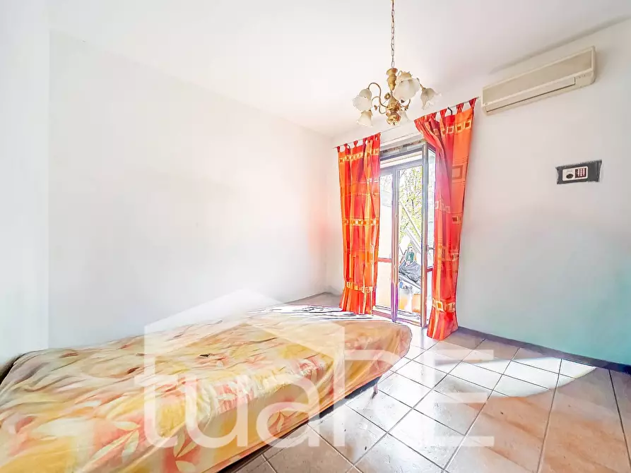 Immagine 5 di Appartamento in vendita  in Via Mombaruzzo a Roma