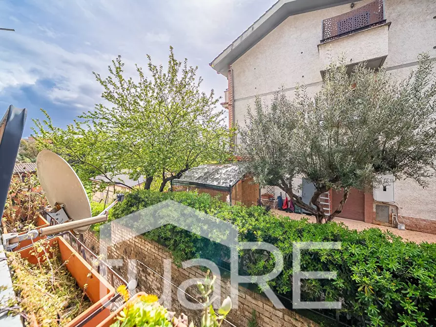 Immagine 16 di Appartamento in vendita  in Via Mombaruzzo a Roma