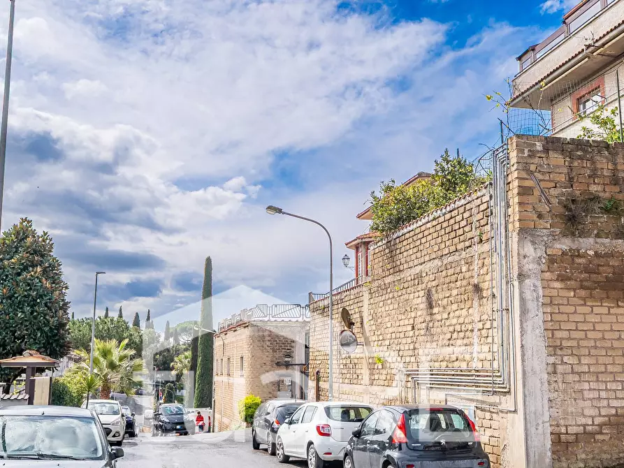 Immagine 17 di Appartamento in vendita  in Via Mombaruzzo a Roma