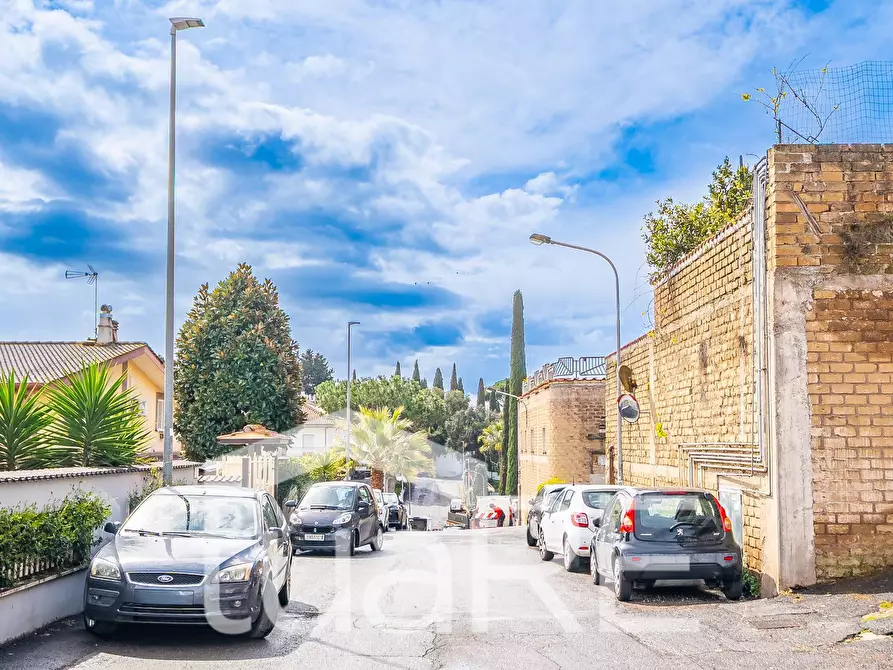 Immagine 19 di Appartamento in vendita  in Via Mombaruzzo a Roma