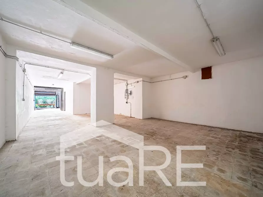 Immagine 2 di Box auto in vendita  in Via Di Casal Dei Pazzi a Roma