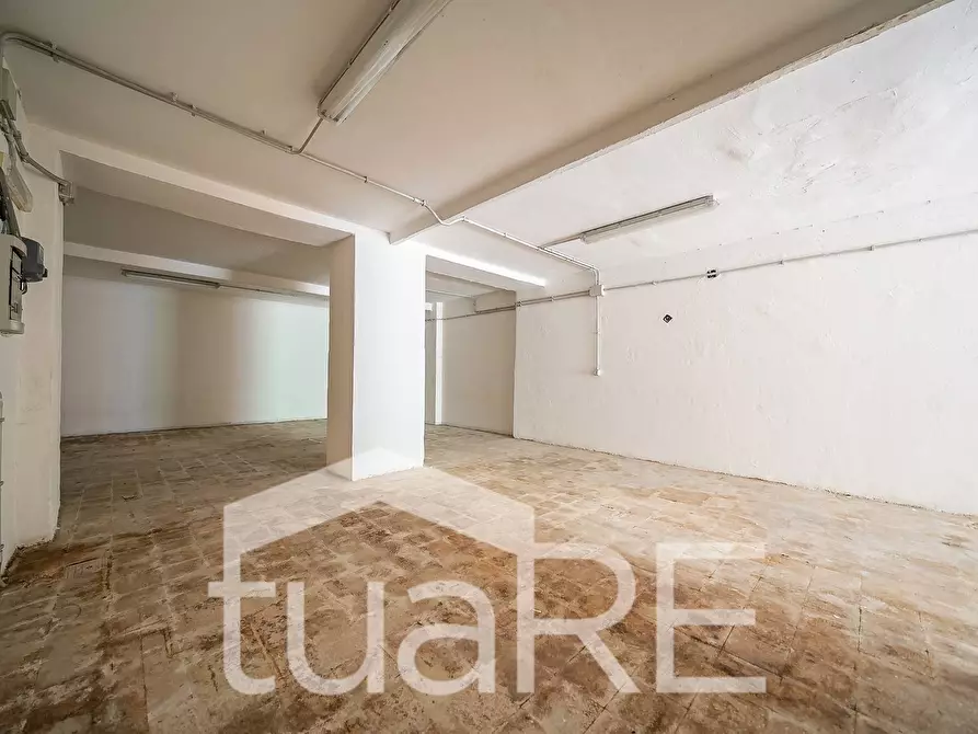 Immagine 15 di Box auto in vendita  in Via Di Casal Dei Pazzi a Roma