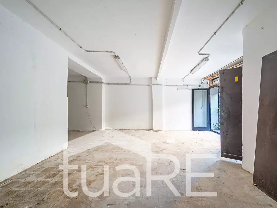 Immagine 21 di Box auto in vendita  in Via Di Casal Dei Pazzi a Roma