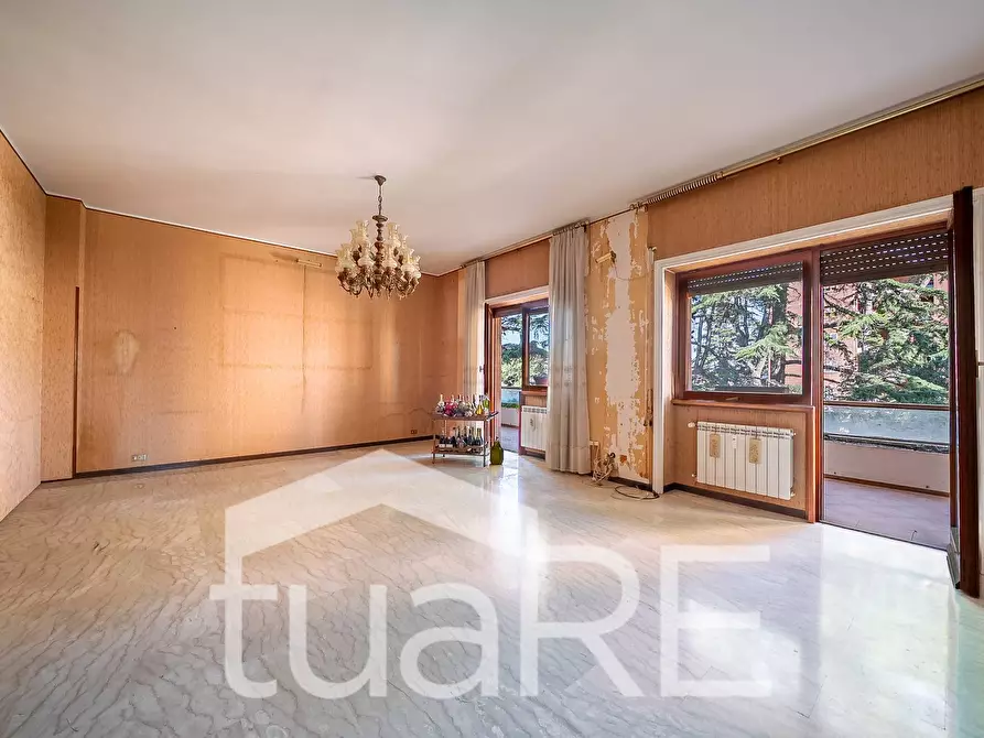Immagine 3 di Appartamento in vendita  in Via Cassia a Roma