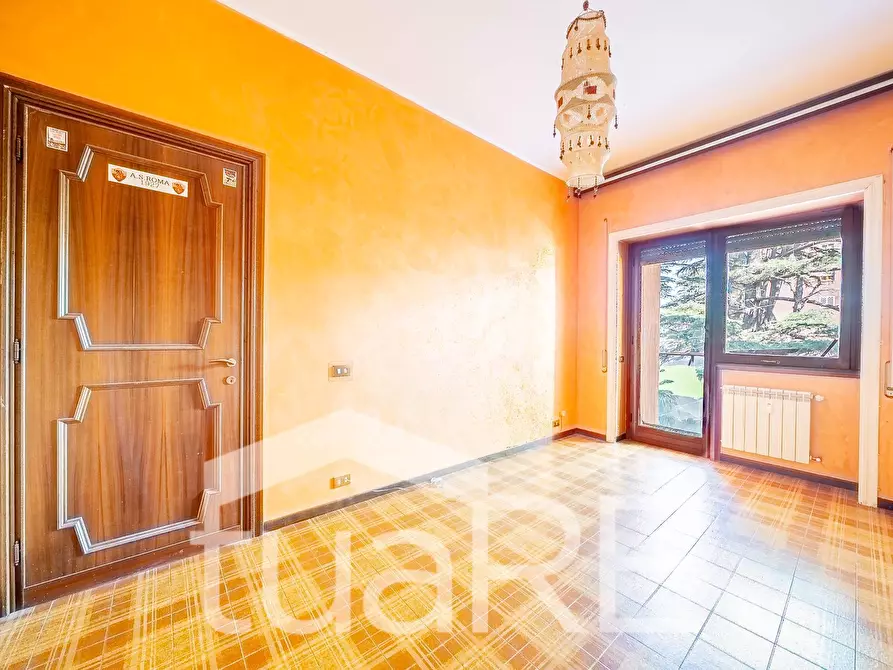Immagine 10 di Appartamento in vendita  in Via Cassia a Roma