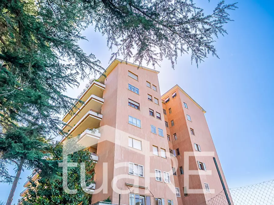 Immagine 35 di Appartamento in vendita  in Via Cassia a Roma
