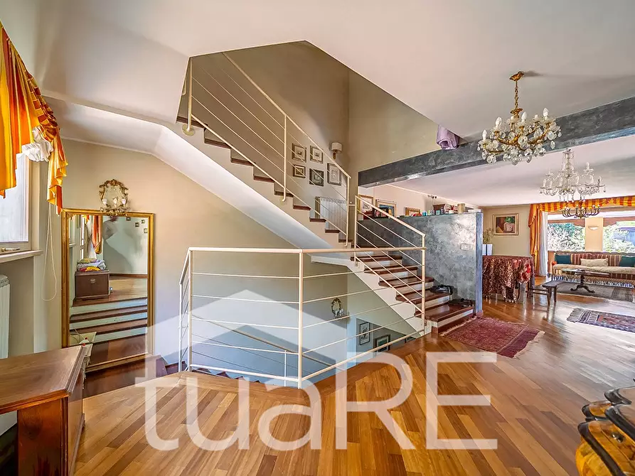 Immagine 9 di Villa in vendita  in Via Tiberina a Roma