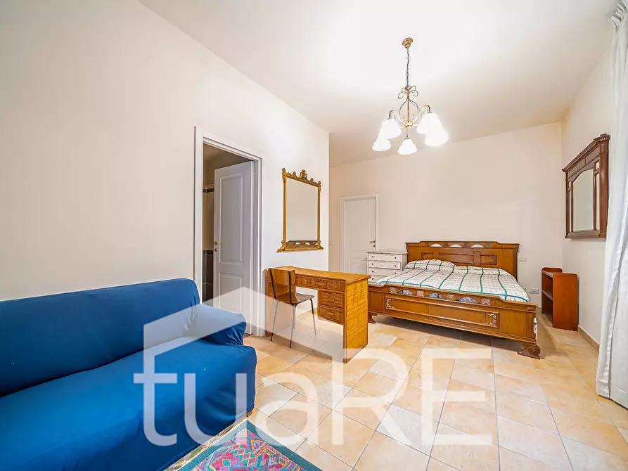 Immagine 23 di Villa in vendita  in Via Tiberina a Roma