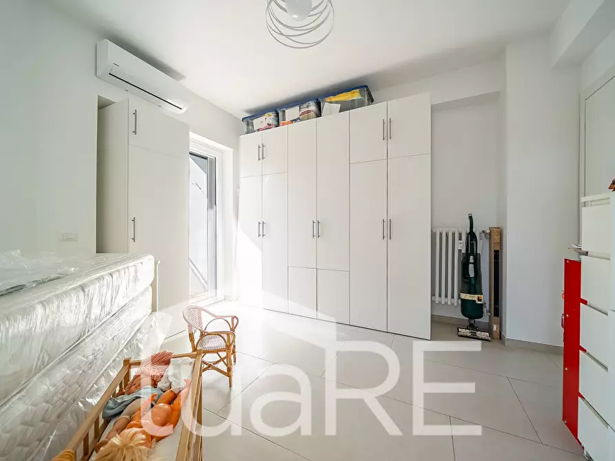 Immagine 10 di Appartamento in vendita  in Via Monte Cervialto a Roma