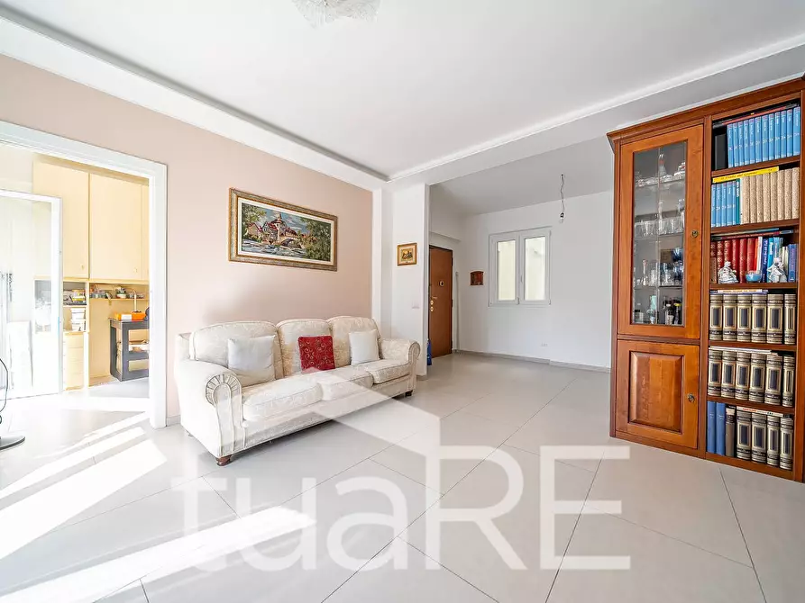Immagine 16 di Appartamento in vendita  in Via Monte Cervialto a Roma