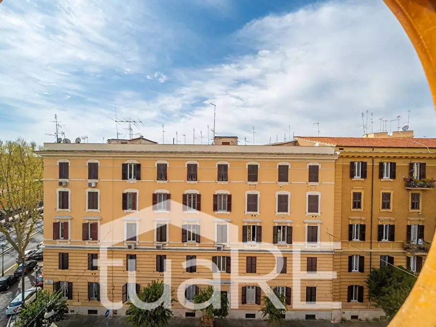 Immagine 24 di Appartamento in vendita  in Via Giuseppe Avezzana a Roma