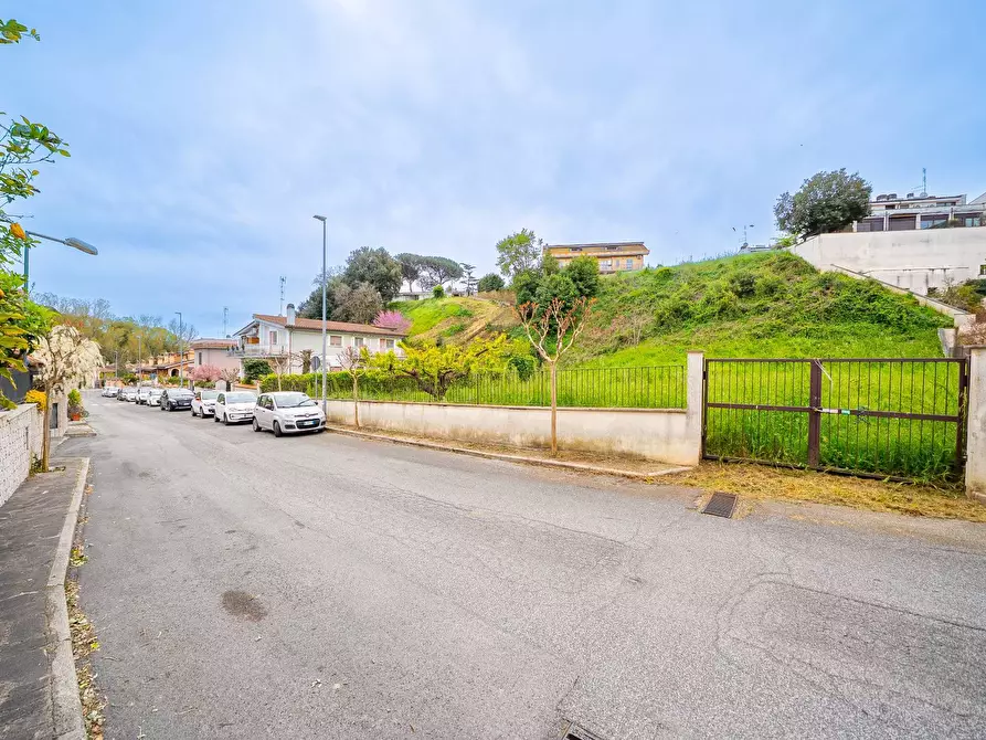 Immagine 5 di Terreno residenziale in vendita  in Via Virgilio Testa a Roma