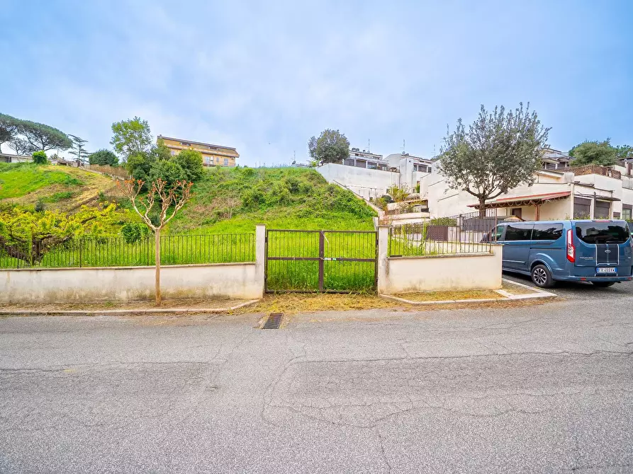 Immagine 10 di Terreno residenziale in vendita  in Via Virgilio Testa a Roma