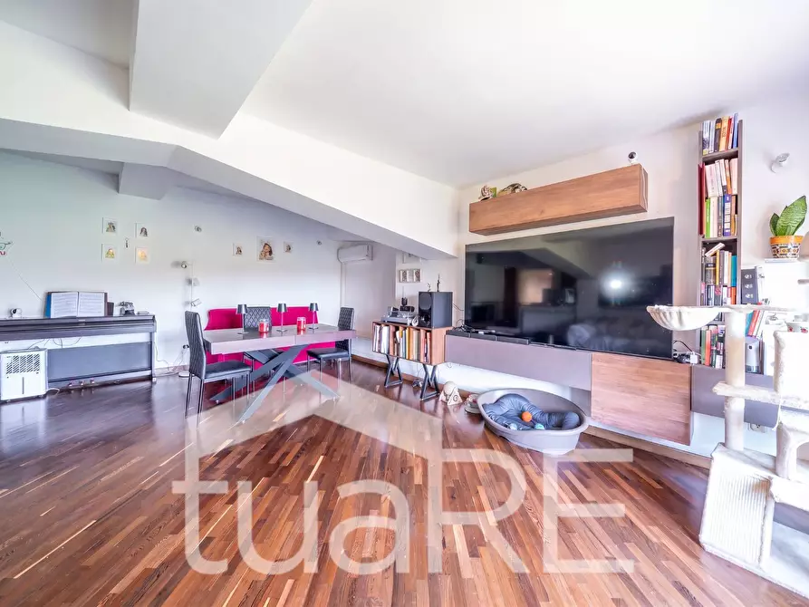 Immagine 4 di Appartamento in vendita  in Via Cassia a Roma