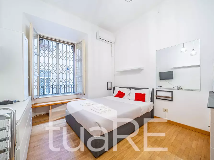 Immagine 2 di Appartamento in vendita  in Via Roma Libera a Roma