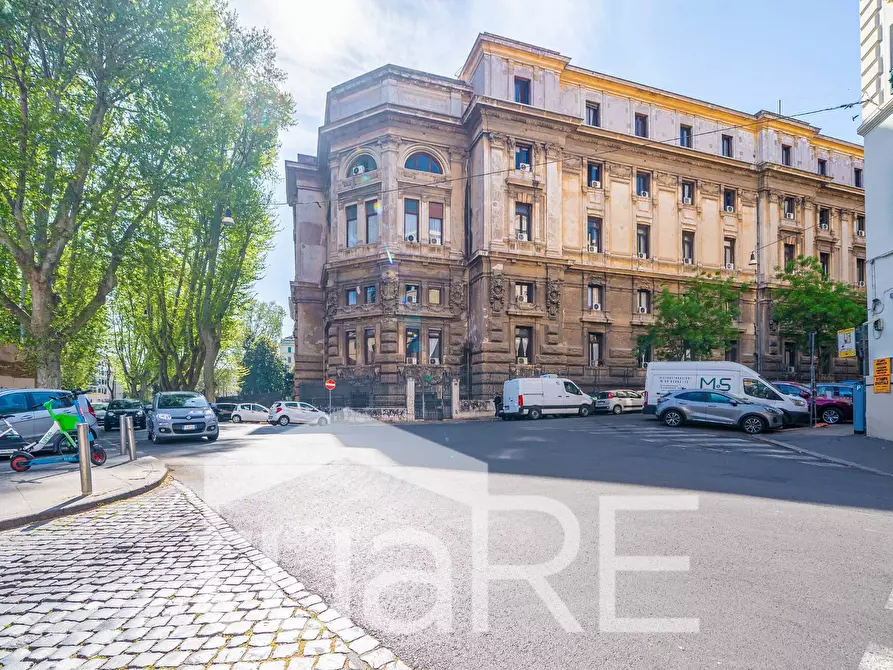 Immagine 11 di Appartamento in vendita  in Via Roma Libera a Roma