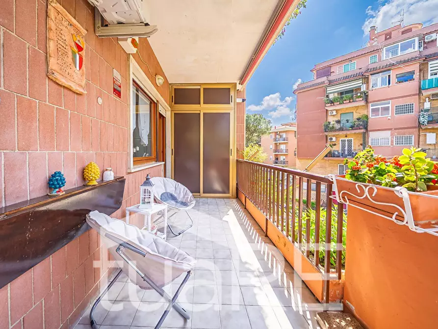 Immagine 17 di Appartamento in vendita  in Via Pietro Paolo Vergerio a Roma