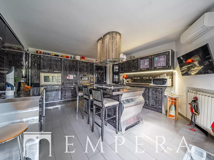 Immagine 15 di Villa in vendita  in Via Di Grottarossa a Roma