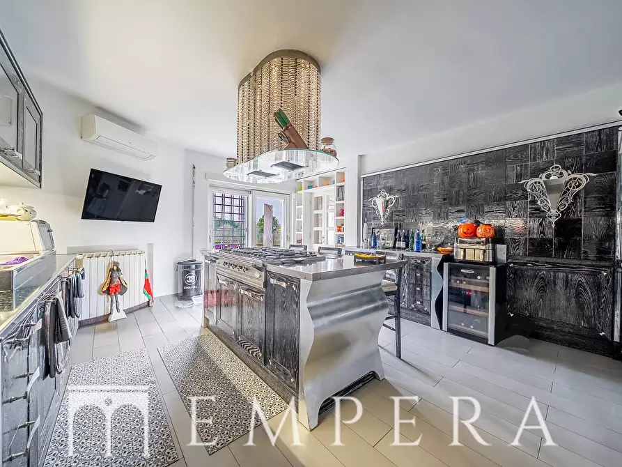 Immagine 17 di Villa in vendita  in Via Di Grottarossa a Roma