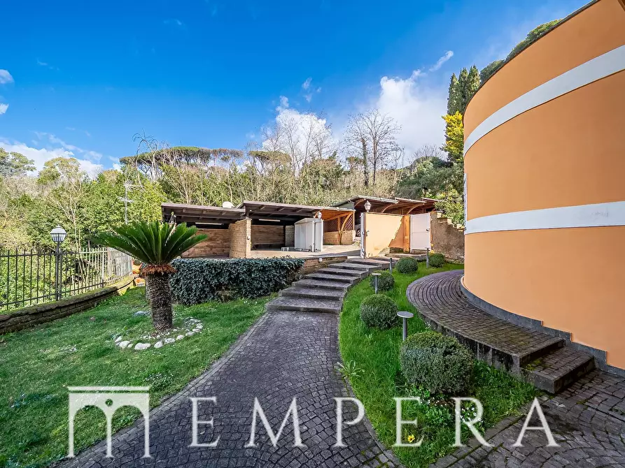 Immagine 37 di Villa in vendita  in Via Di Grottarossa a Roma