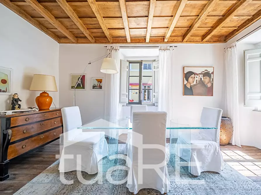 Immagine 5 di Appartamento in vendita  in Via Della Croce a Roma