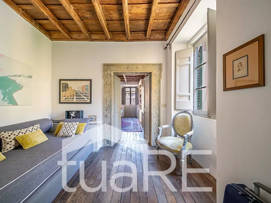 Immagine 11 di Appartamento in vendita  in Via Della Croce a Roma