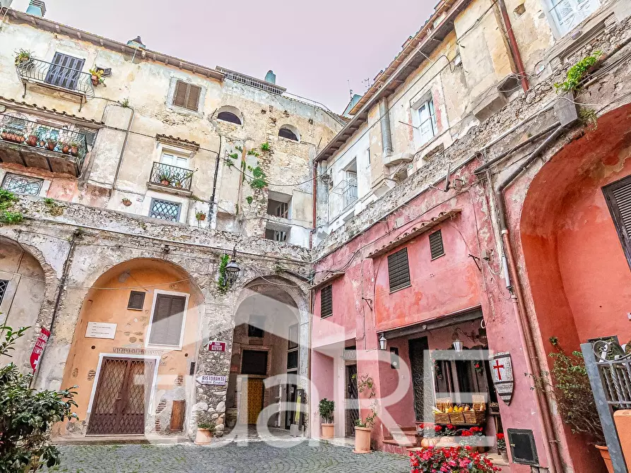 Immagine 26 di Palazzo in vendita  in via xx settembre a San Felice Circeo