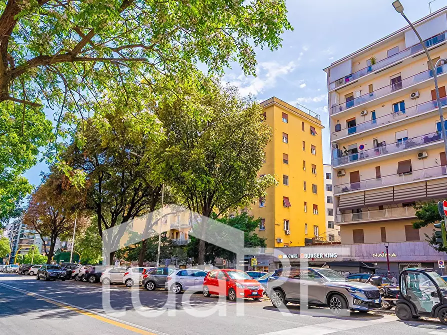 Immagine 16 di Negozio in vendita  in Viale Guglielmo Marconi 184 a Roma