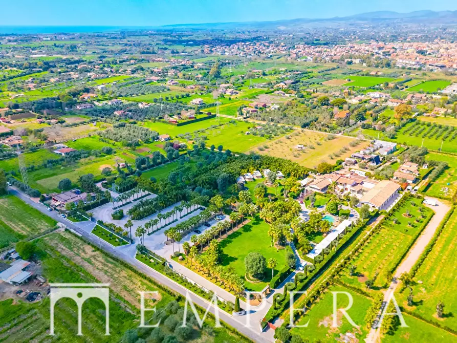 Immagine 32 di Villa in vendita  in Via Aurelia a Roma