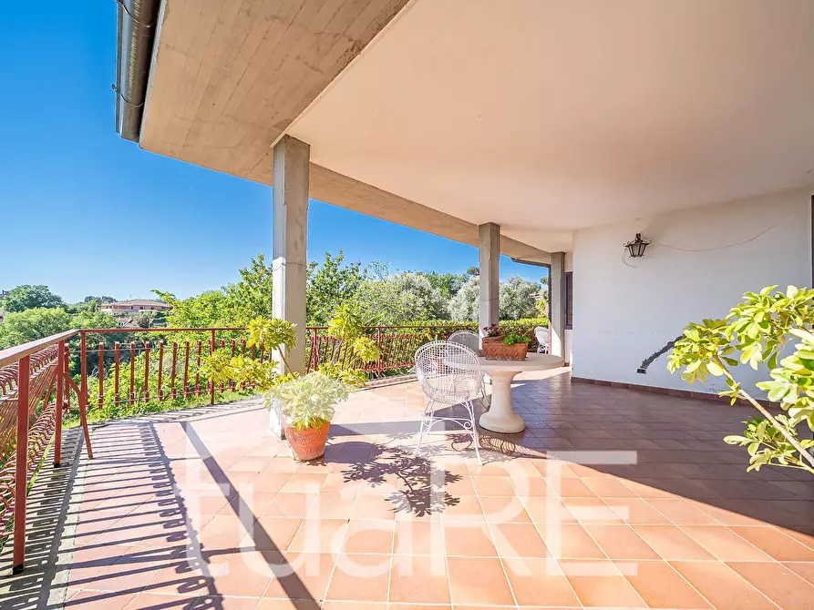 Immagine 2 di Villa in vendita  in VIA SANTA LUCIA a Morlupo