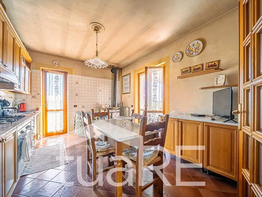 Immagine 5 di Villa in vendita  in VIA SANTA LUCIA a Morlupo