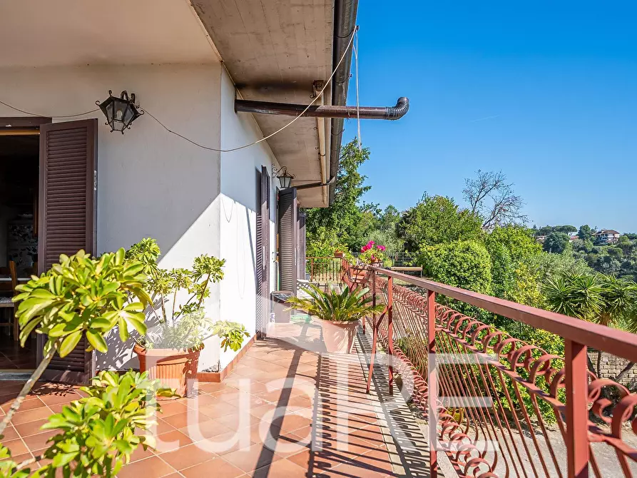 Immagine 20 di Villa in vendita  in VIA SANTA LUCIA a Morlupo