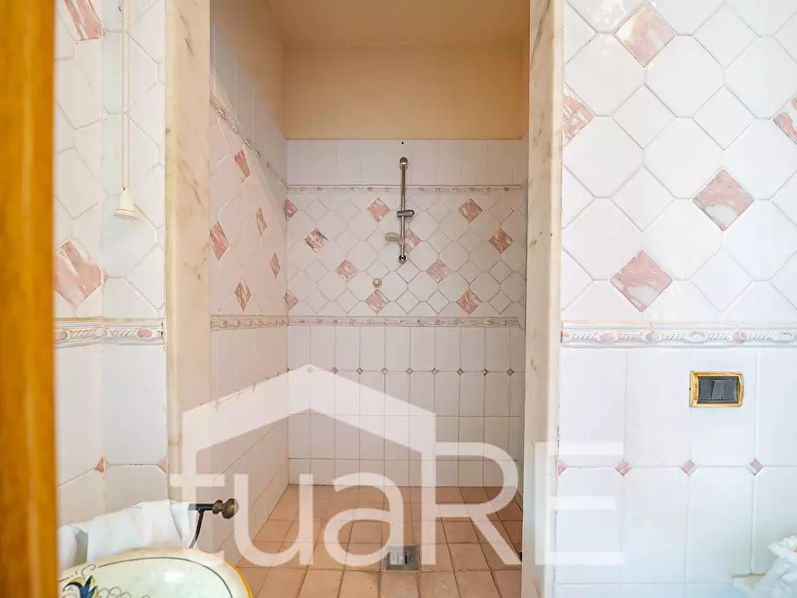 Immagine 38 di Villa in vendita  in VIA SANTA LUCIA a Morlupo