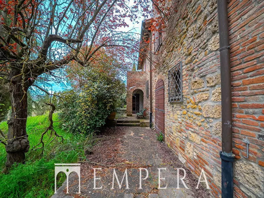 Immagine 15 di Palazzo in vendita  in Pian dei Ponti a Chiusi