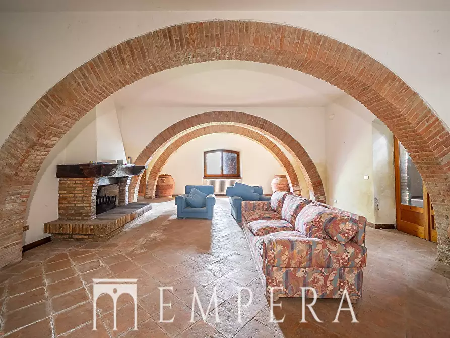 Immagine 16 di Palazzo in vendita  in Pian dei Ponti a Chiusi