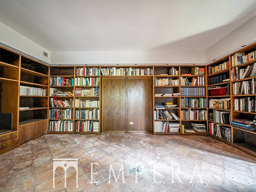 Immagine 18 di Palazzo in vendita  in Pian dei Ponti a Chiusi