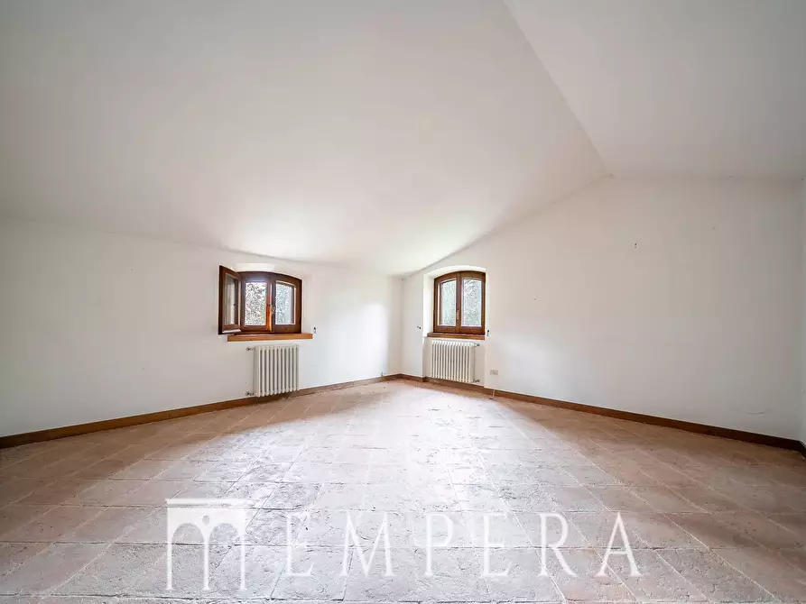 Immagine 23 di Palazzo in vendita  in Pian dei Ponti a Chiusi